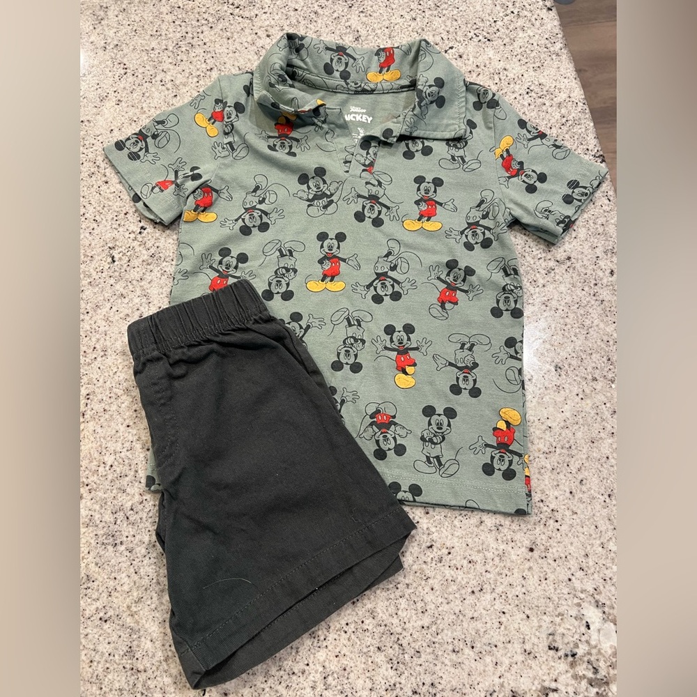 Disney Mickey Mouse Matching Set Outfit Toddler boy 2T